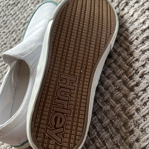 Sneakers - Picture 3 of 3